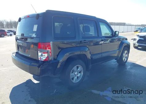 2010 Jeep Liberty Sport z USA, uszkodzony, nr VIN 1J4PN2GK0AW113507